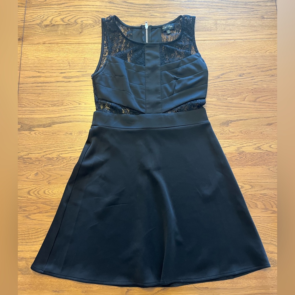 Love Reign Black Sleeveless A-Line Midi Dress